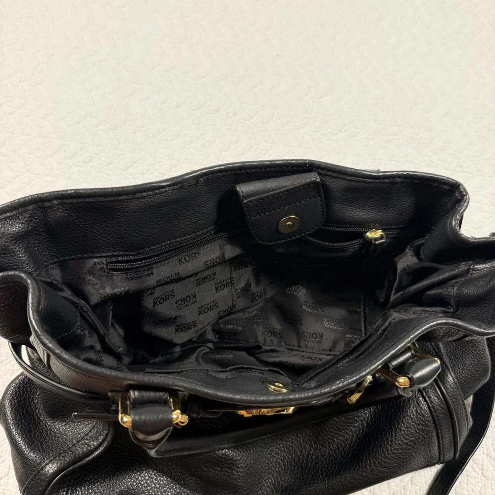 Michael Kors Satchel Handbag Bedford Womens Black Pebbled Leather Gold Logo GUC